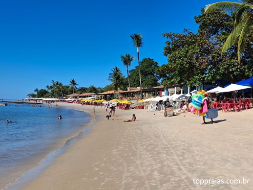 Praia de Coroa Vermelha em Santa Cruz Cabrália/BA