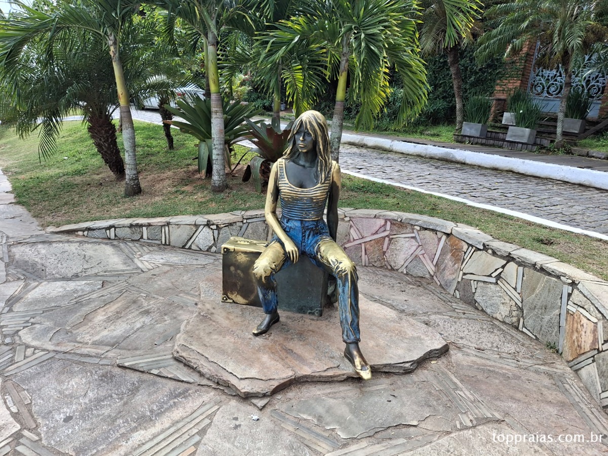 Estátua Brigitte Bardot