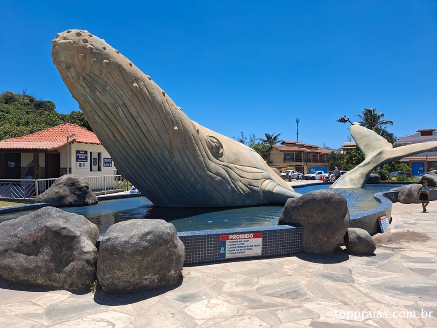 Praça da Baleia em Rio das Ostras